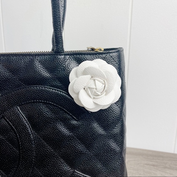 Camellia Flower Vegan Leather Bag Charm - Picture 4 of 7